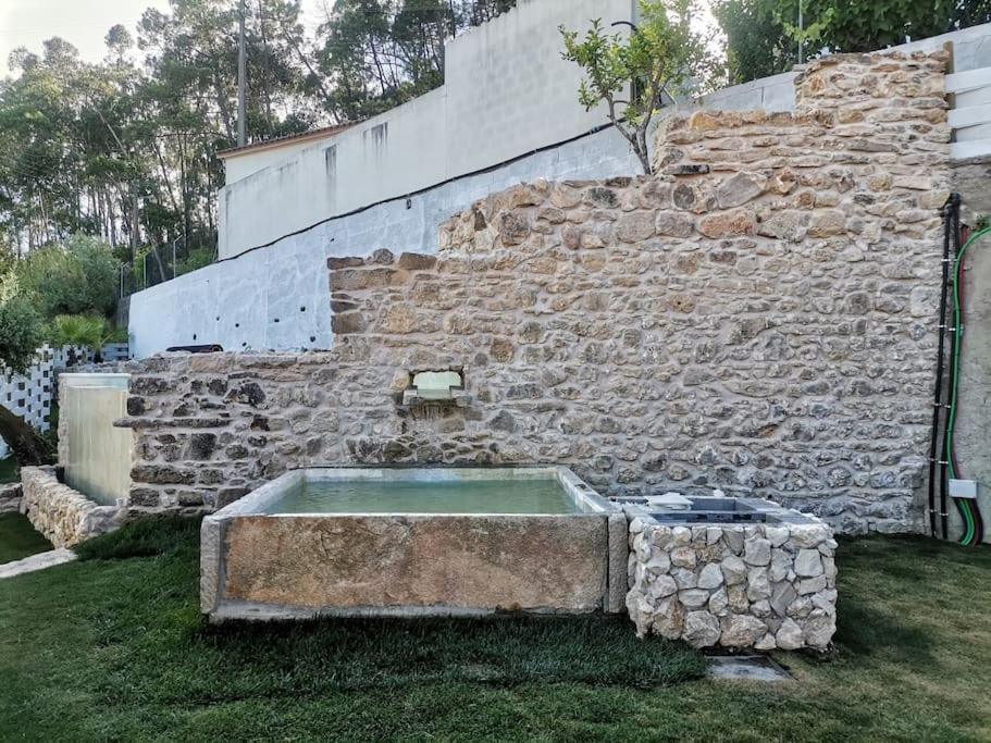 Moradias Do Castelo, Um Pequeno Paraiso Como Lhe Chamam 오우렘 외부 사진
